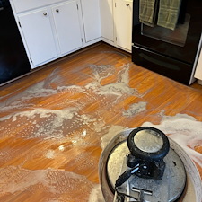 Hardwood-Laminate-Floor-Cleaning-And-Wax-Removal-Pittsburgh-PA 1