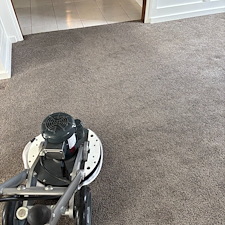 Very-Low-Moisture-Carpet-Cleaning-in-Pittsburgh-Fast-Drying-No-Soap-Residue-Eco-Friendly-Solution-for-Hotels-Businesses 1